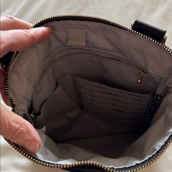 Baggallini crossbody bag - Picture 6 of 12